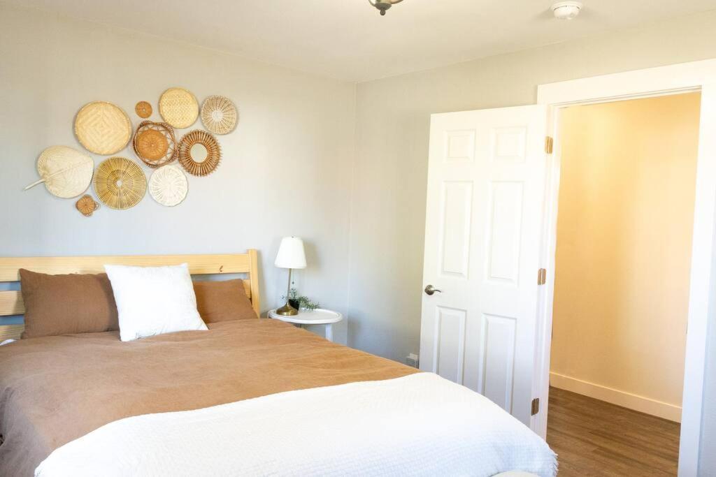 Waddle On Inn- Hot Tub, Pet Friendly, Fully Fenced, 5 Blocks To Beach! Ocean Park