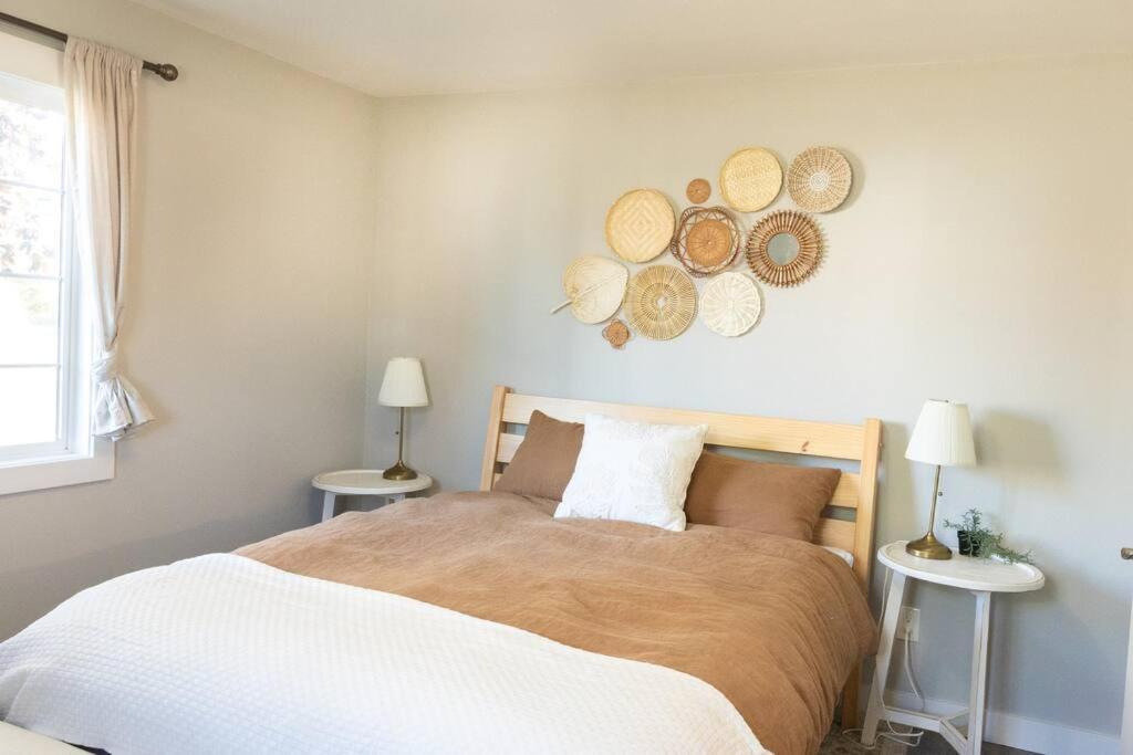 Waddle On Inn- Hot Tub, Pet Friendly, Fully Fenced, 5 Blocks To Beach! * Ocean Park