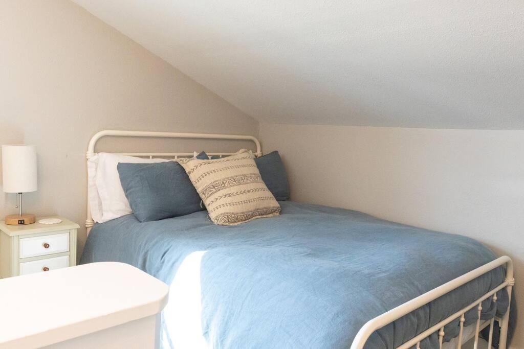 Waddle On Inn- Hot Tub, Pet Friendly, Fully Fenced, 5 Blocks To Beach! Ocean Park